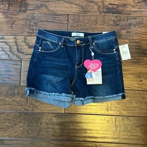 YMI Wanna Betta Butt Mid Rise Jean Shorts size 9/29